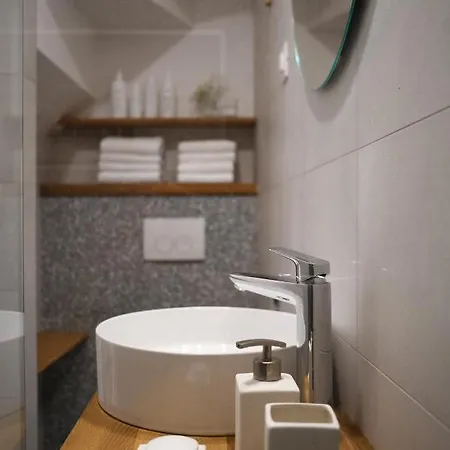 Live Laugh Luxury 3* Dubrovnik