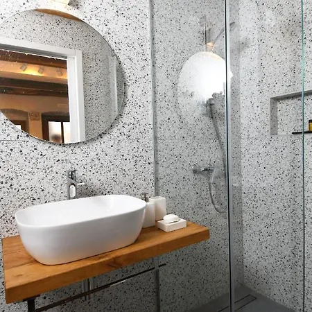 Live Laugh Luxury 3* Dubrovnik