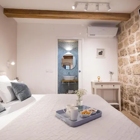Live Laugh Luxury Affittacamere Ragusa