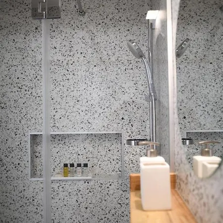 Live Laugh Luxury 3* ドゥブロブニク