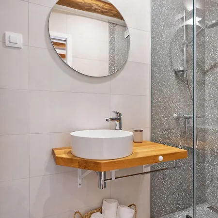 Live Laugh Luxury 3*