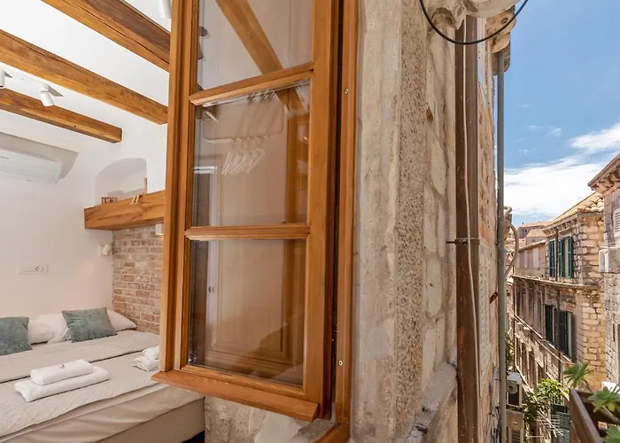 Live Laugh Luxury Dubrovnik