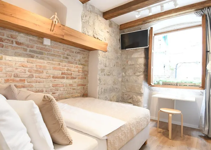 Live Laugh Luxury Dubrovnik