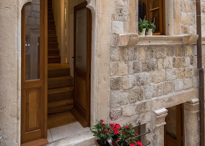 Live Laugh Luxury 3* Dubrovnik