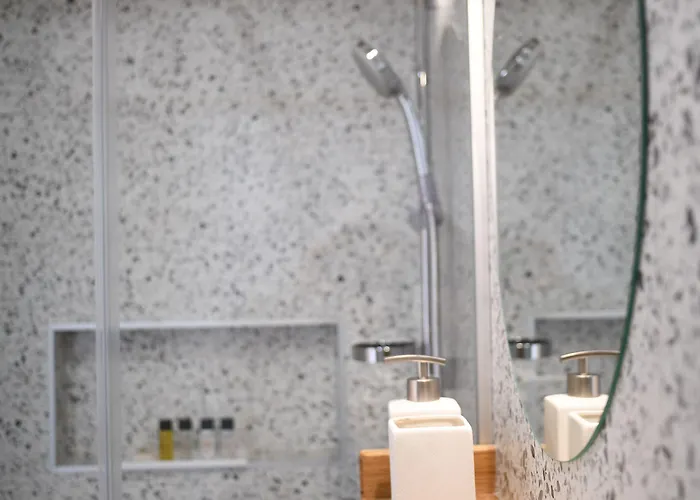 Live Laugh Luxury Pensión 3*